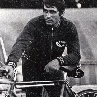 Omar Pkhakadze: Georgian Sprint Cycling Legend and Olympic Medalist