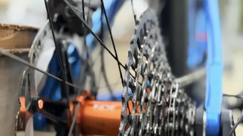 იყიდება ველოსიპედი ელექტრო Cube Stereo hybrid One44