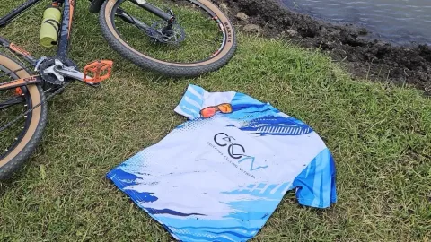 CCN-branded cycling jersey for sale.